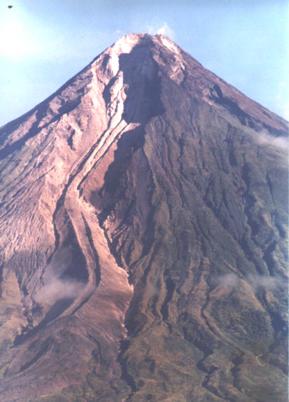 mayonerupt1.jpg (95986 bytes)